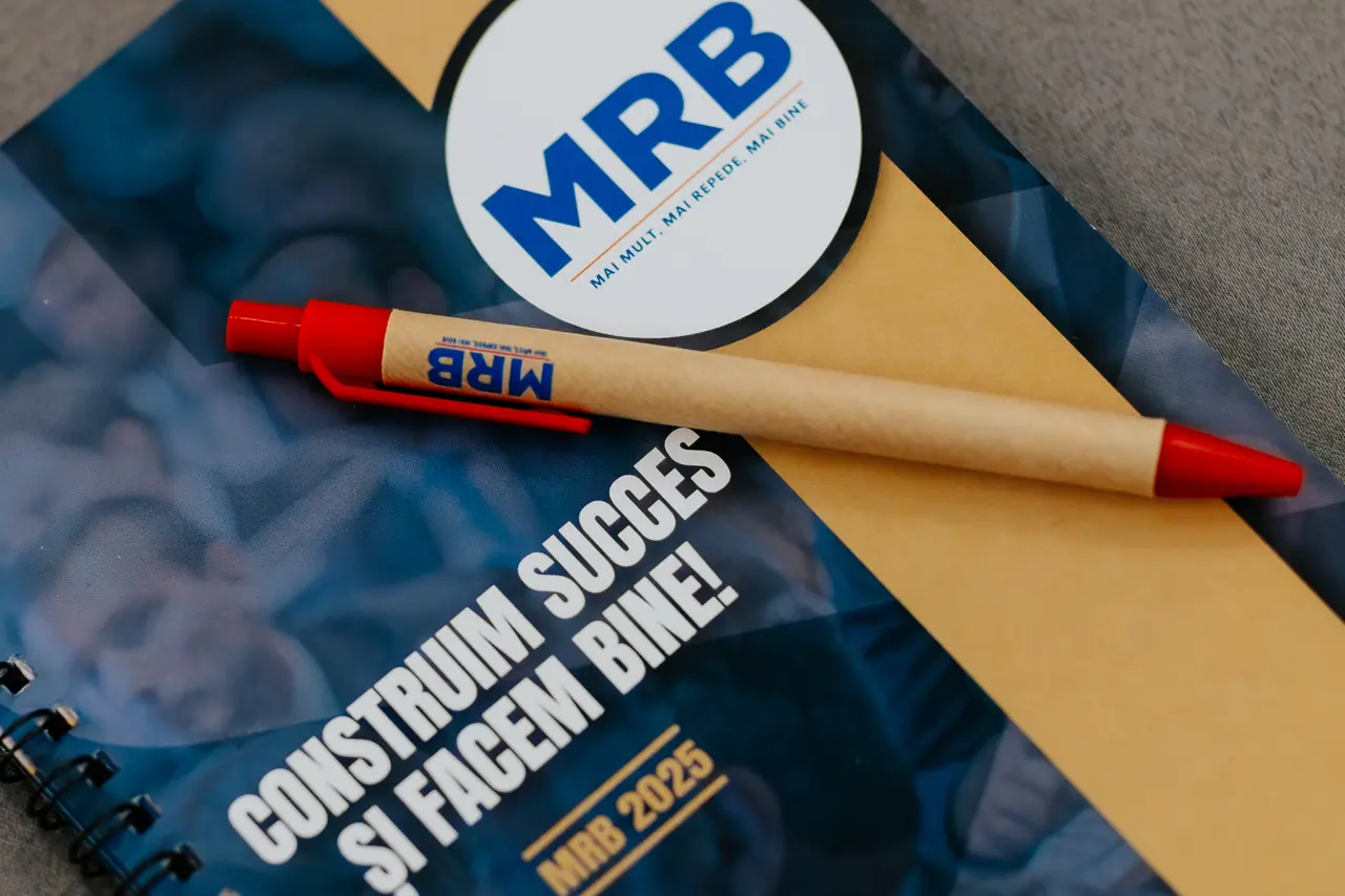 Caietul MRB 2025 „Construim succes și facem bine!” cu pix